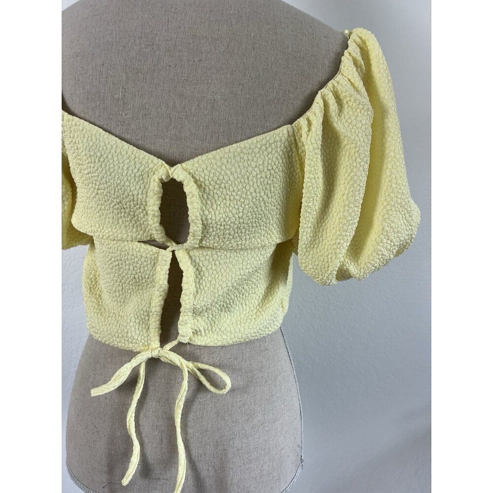 Vici Womens Butter Yellow Cut Out Tie Back Bubble Crop Top Bohemian NWOT Large - Picture 12 of 12